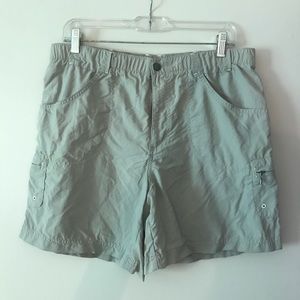 Columbia River Shorts in Khaki
